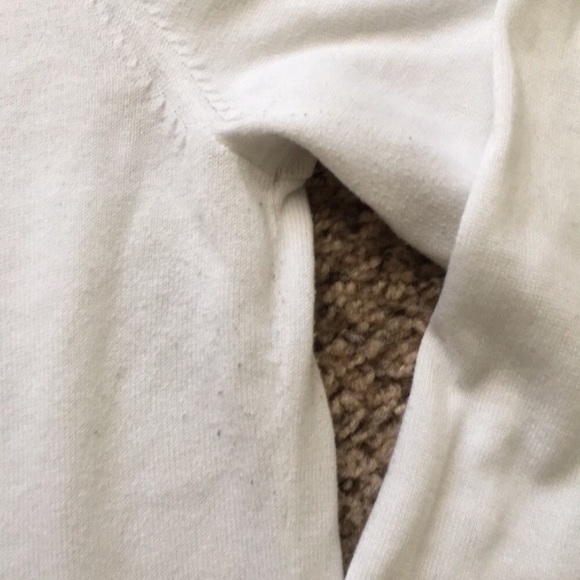 SOLD!! 🛍Tommy Hilfiger Argyle V-Neck Sweater Sz L - Picture 7 of 7